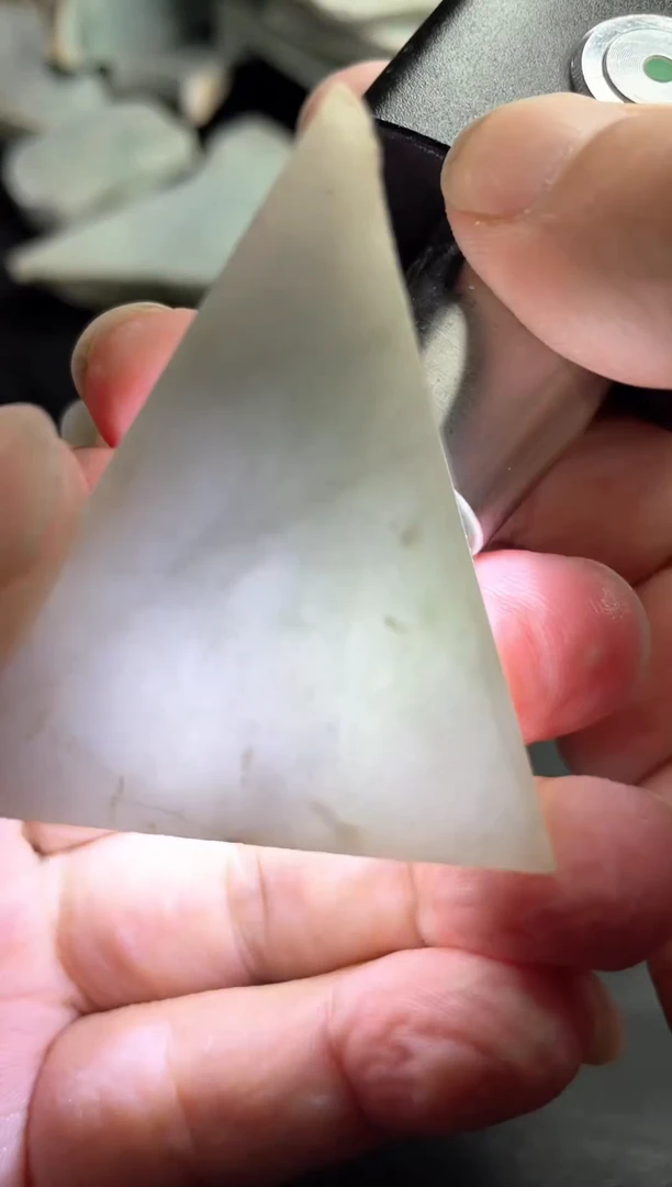 翡翠未镶嵌颈饰天然缅甸翡翠4
