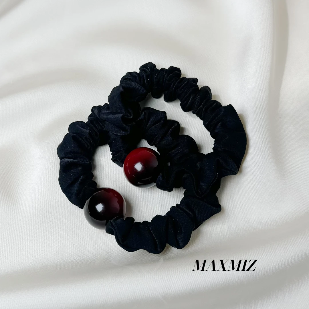 东大门 秋冬高弹力简约纯色新年红小肠圈 2688