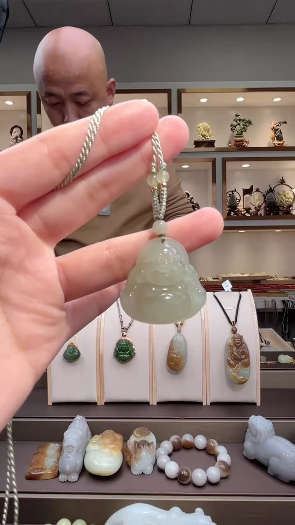 颈饰未镶嵌和田玉苏