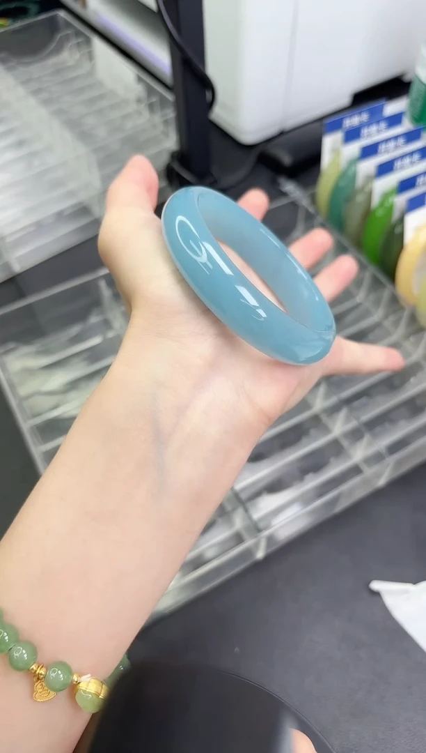 未镶嵌手镯石英质玉170-5657