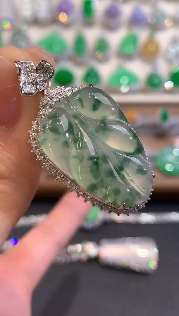 吊坠(不含链)18K金镶嵌翡翠a52