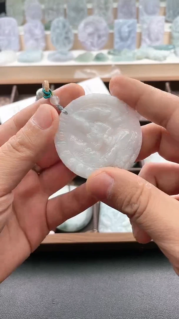 翡翠未镶嵌颈饰..../6/1/ 06