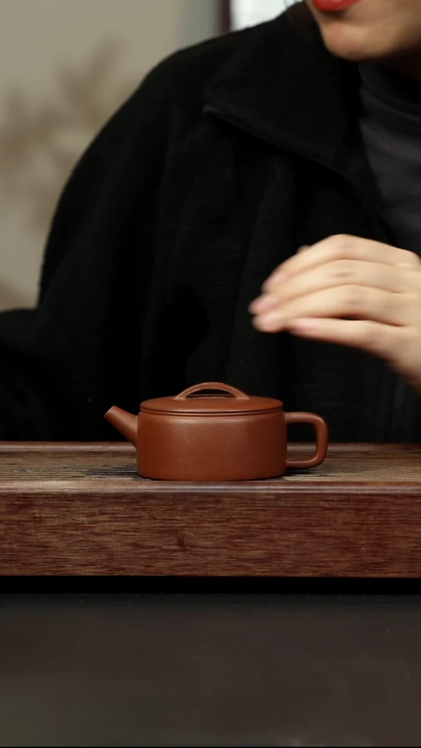 紫砂茶壶红降坡 小汉瓦