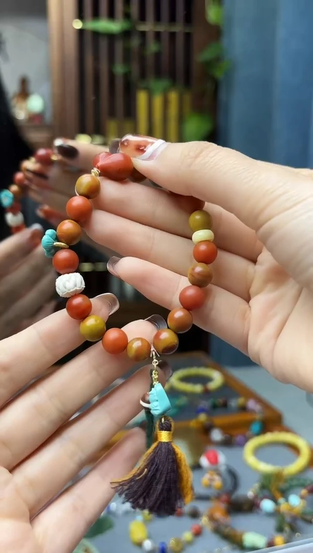 18K金镶嵌南红玛瑙挂件18K金南红手串YZG