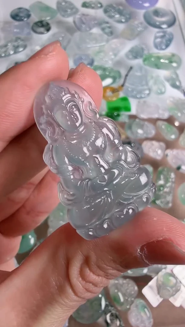 【闪购商品】翡翠吊坠(不含链)未镶嵌··