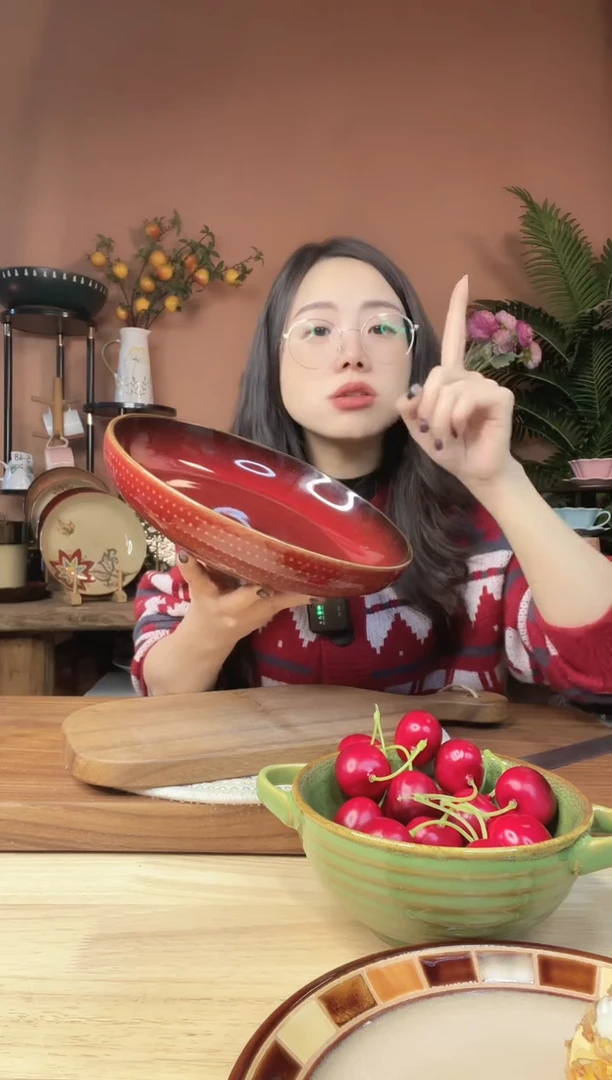 陶瓷9.8英寸红色珠点深盘 微瑕疵