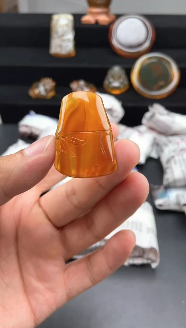琥珀颈饰未镶嵌金棕红珀竹节吊坠