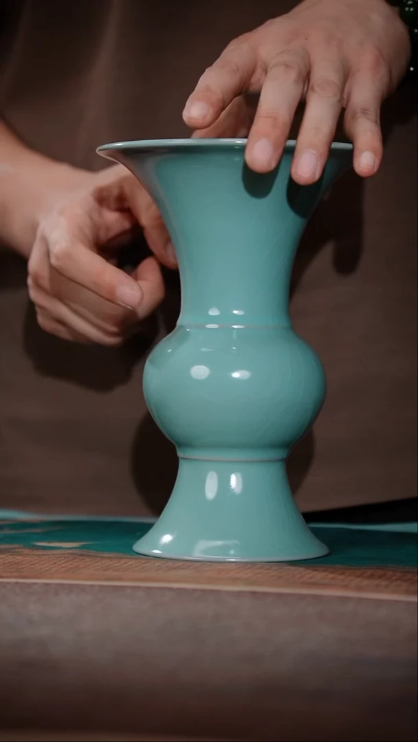 81-3花觚（好包装）