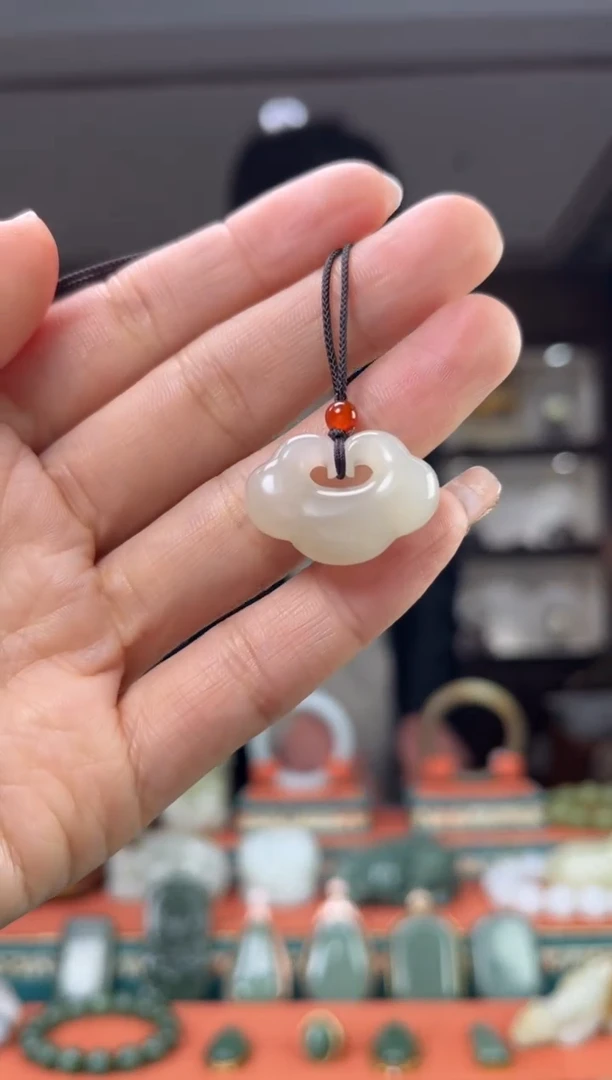 【闪购商品】和田玉颈饰未镶嵌1