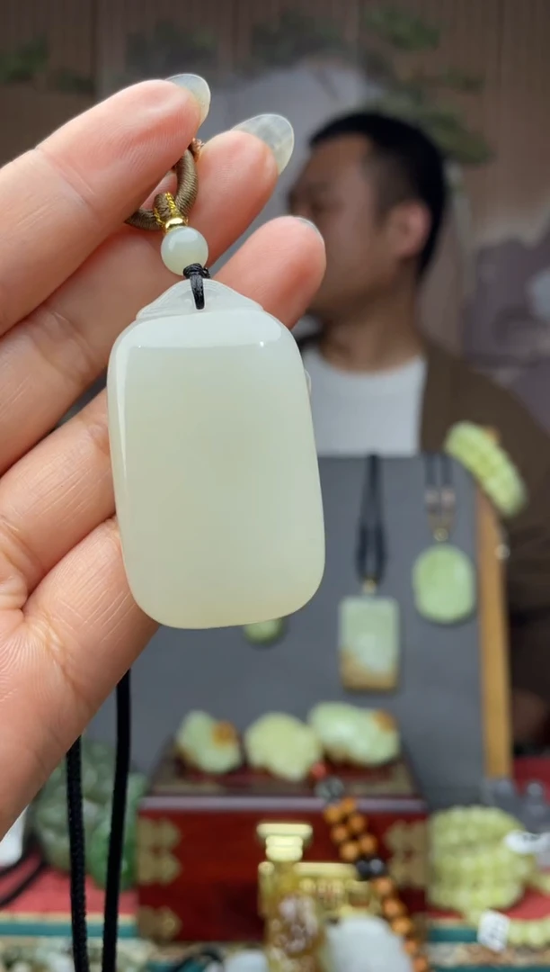 未镶嵌和田玉挂件拍一发一