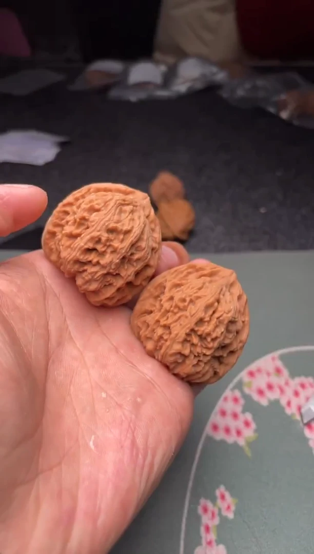 把件文玩核桃a319    南疆石   40尺