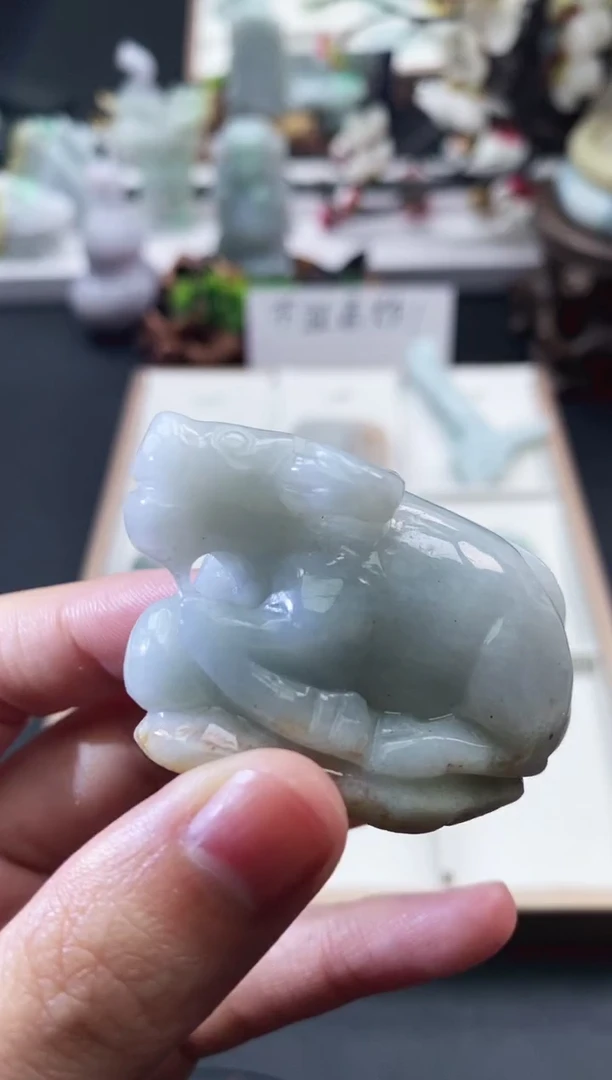 翡翠未镶嵌颈饰天然缅甸A货翡翠
