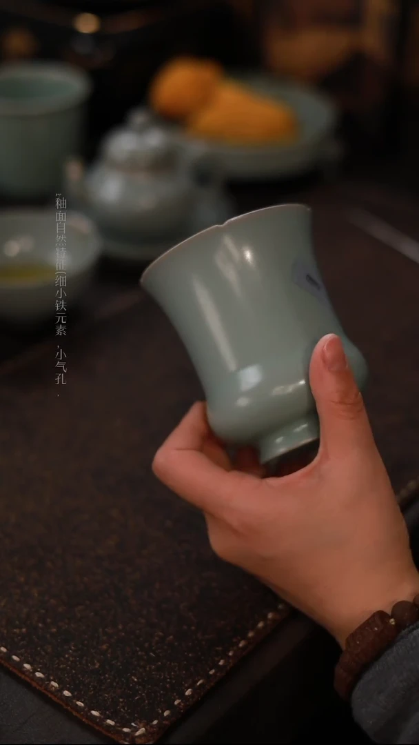 【闪购商品】杯0592一级品粉青仿古葵口小水盂
