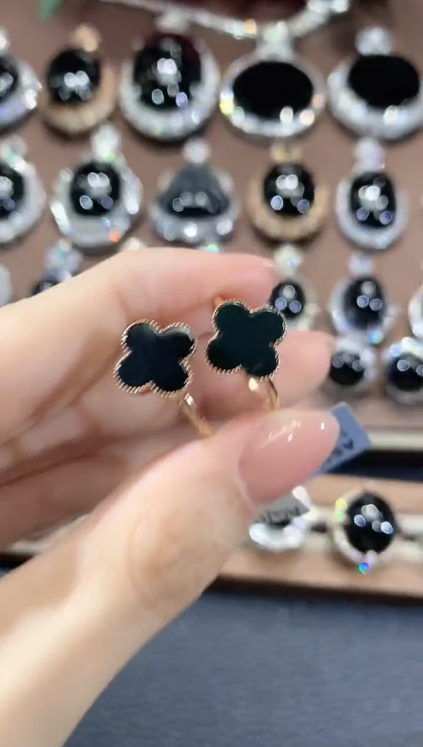 18K金镶嵌戒指翡翠D3翡翠多样性发一件