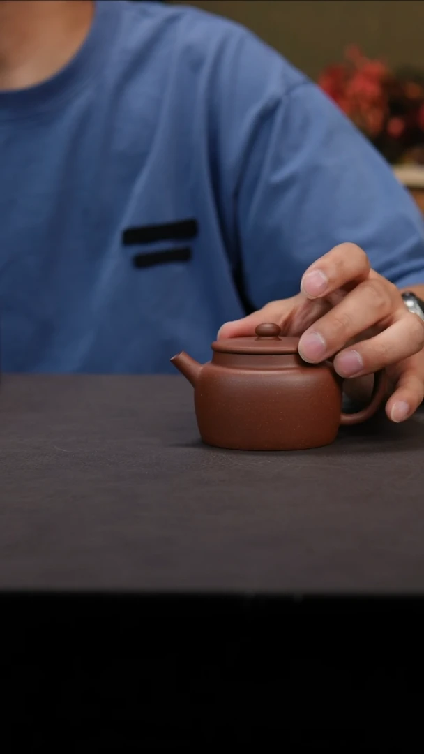 茶壶紫砂紫砂壶微瑕红皮龙平盖直流140cc