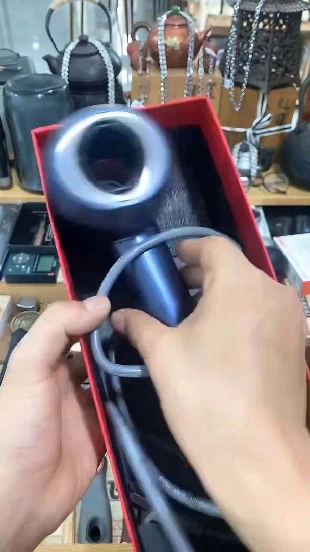 瓷片闪购商品  如图所示