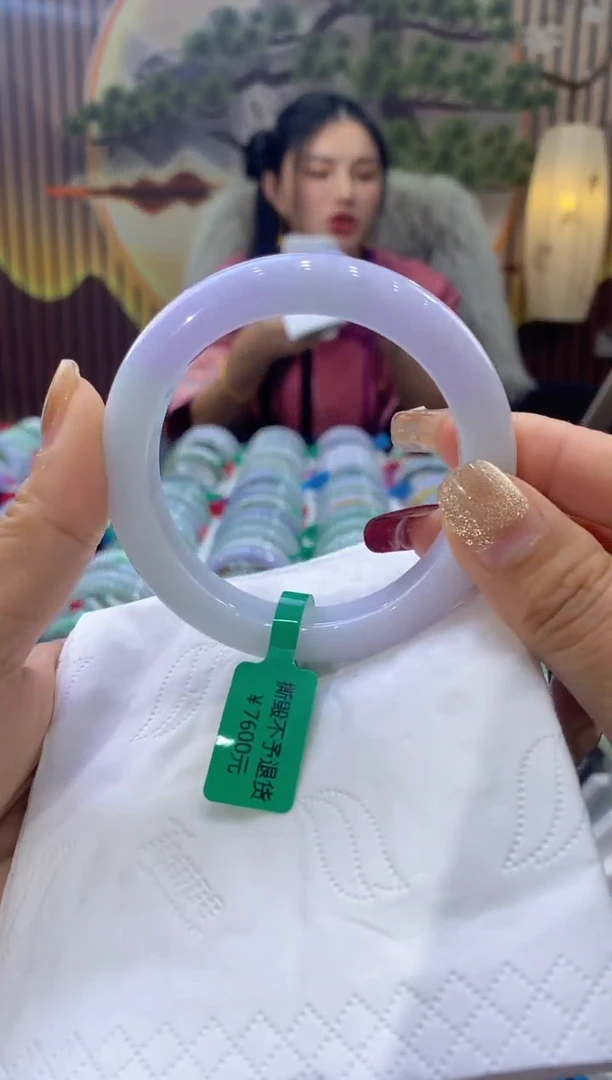 【闪购商品】翡翠手镯未镶嵌多人02032