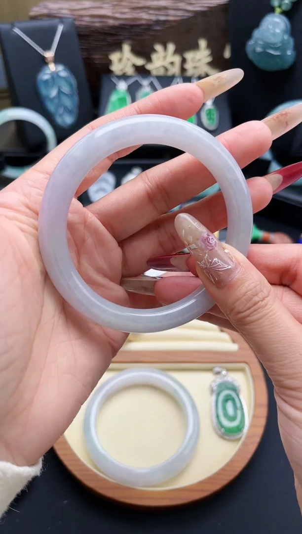 【闪购商品】翡翠手镯未镶嵌翡翠手镯