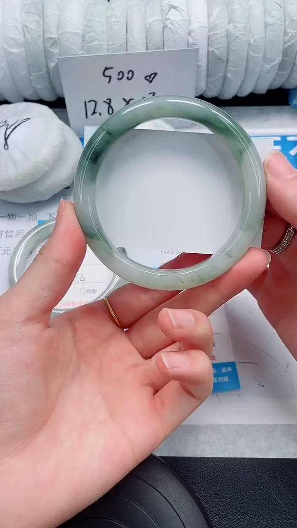 未镶嵌手镯石英质玉14-62/63