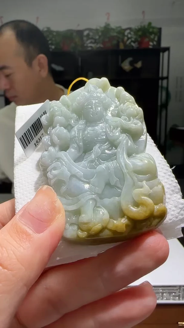 【闪购商品】翡翠颈饰未镶嵌天然翡翠A货吊坠