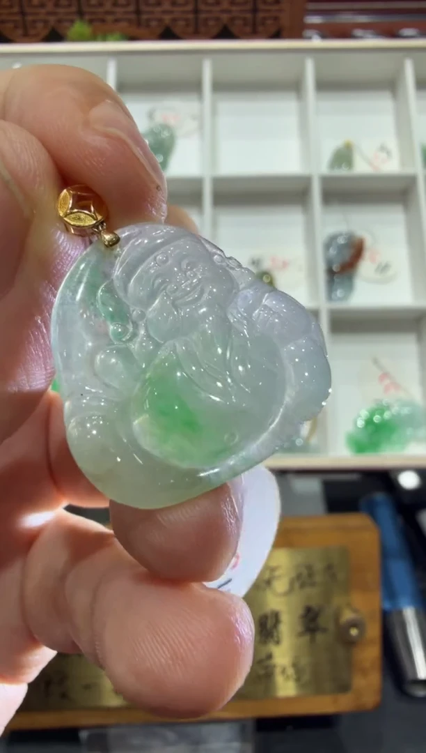 18K金镶嵌挂件翡翠A货翡翠多样性孤品
