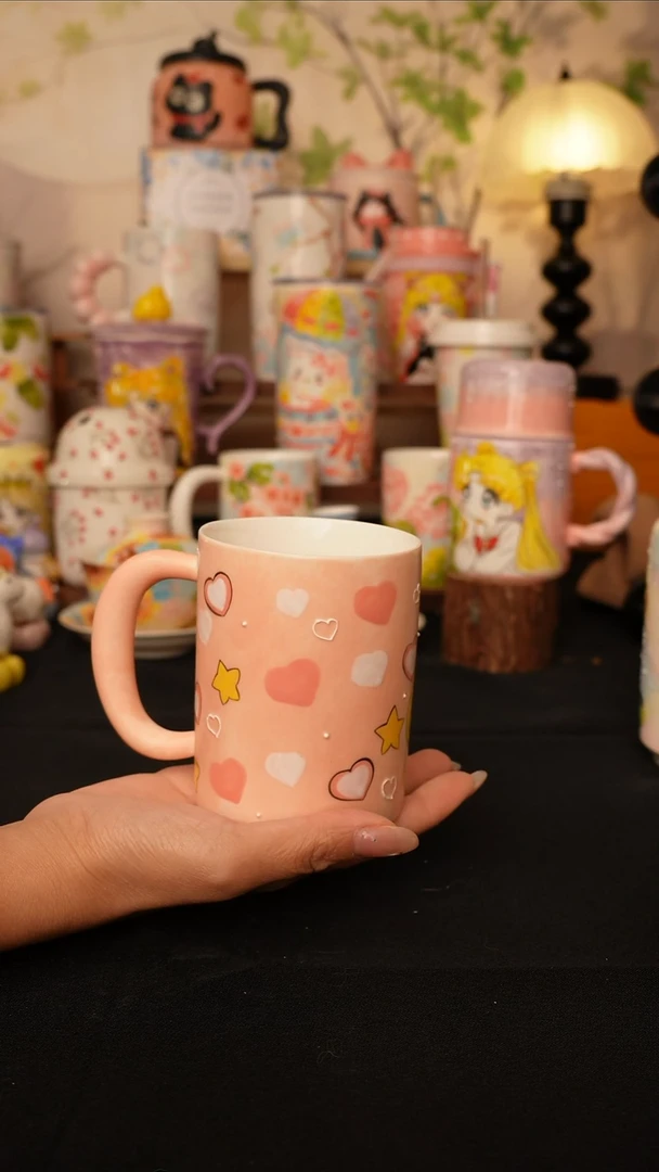 陶景德镇手绘的杯子