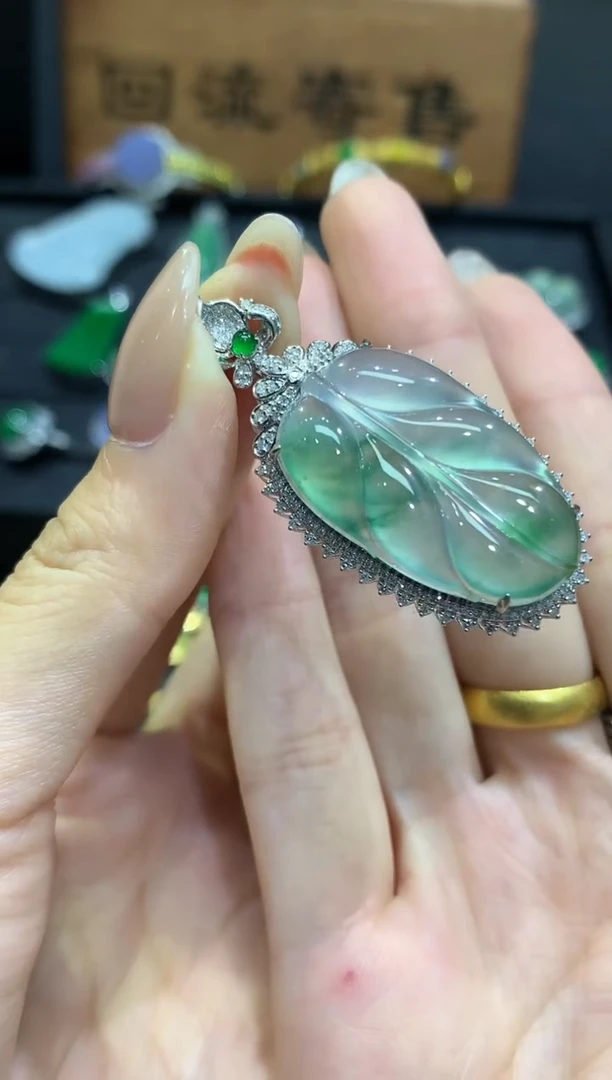 吊坠(不含链)18K金镶嵌翡翠71吊坠不含链1