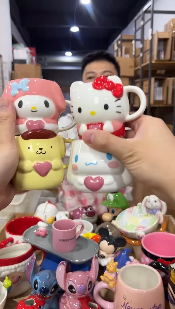 瓷片三利鸥抱爱心一口杯4件套