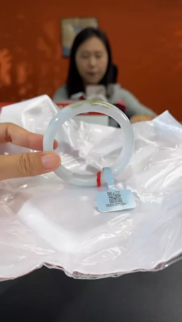 未镶嵌手镯翡翠7         圈口58.5