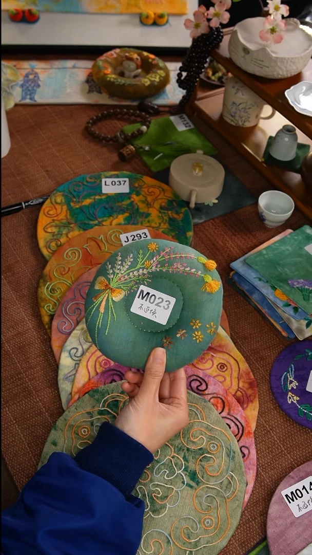 织绣十**扣福利不退换M023