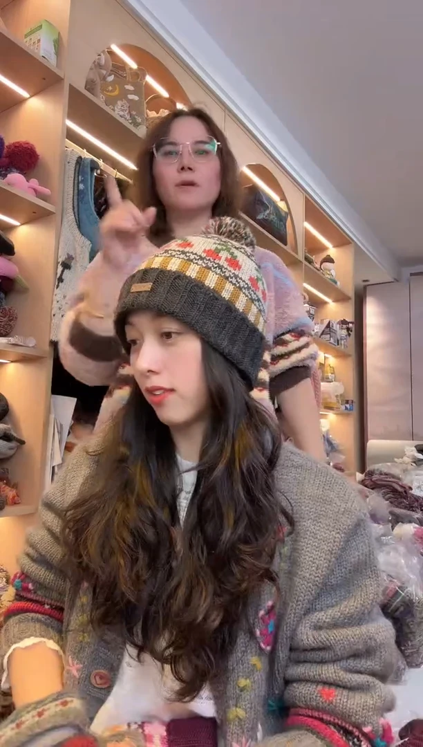 羊毛美利奴灰色樱桃帽