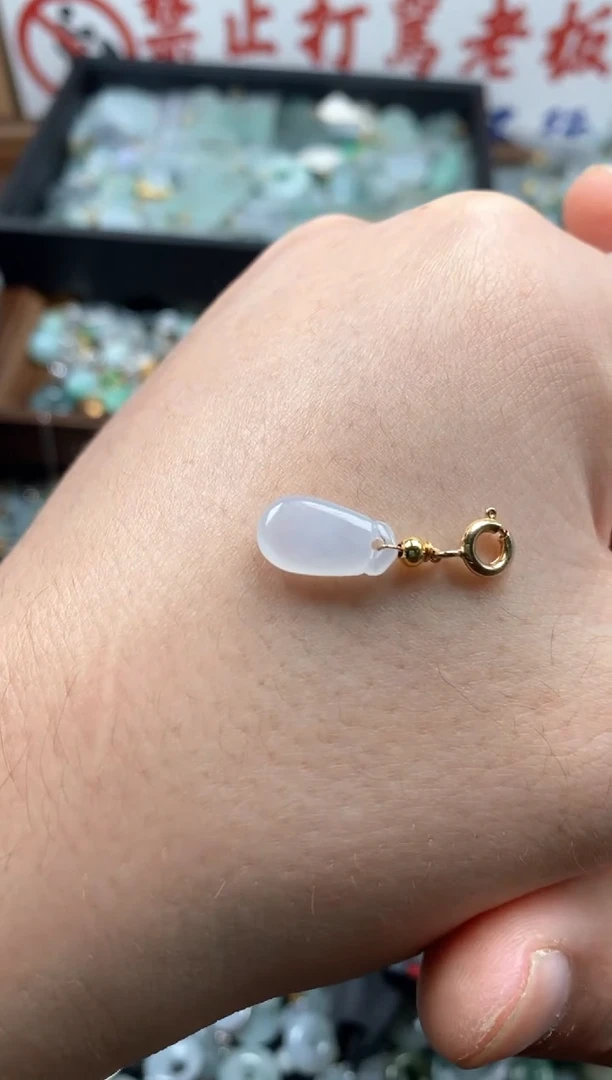 【闪购商品】翡翠颈饰未镶嵌哥哥