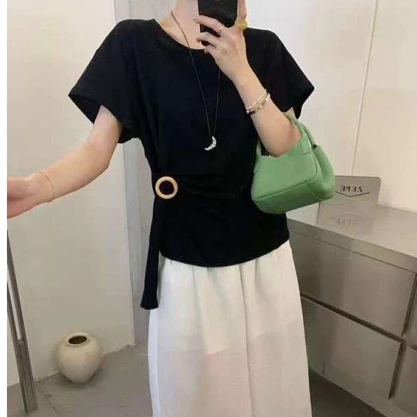 夏季新款气质收腰显瘦百搭小众韩系设计感侧扣短袖上衣女