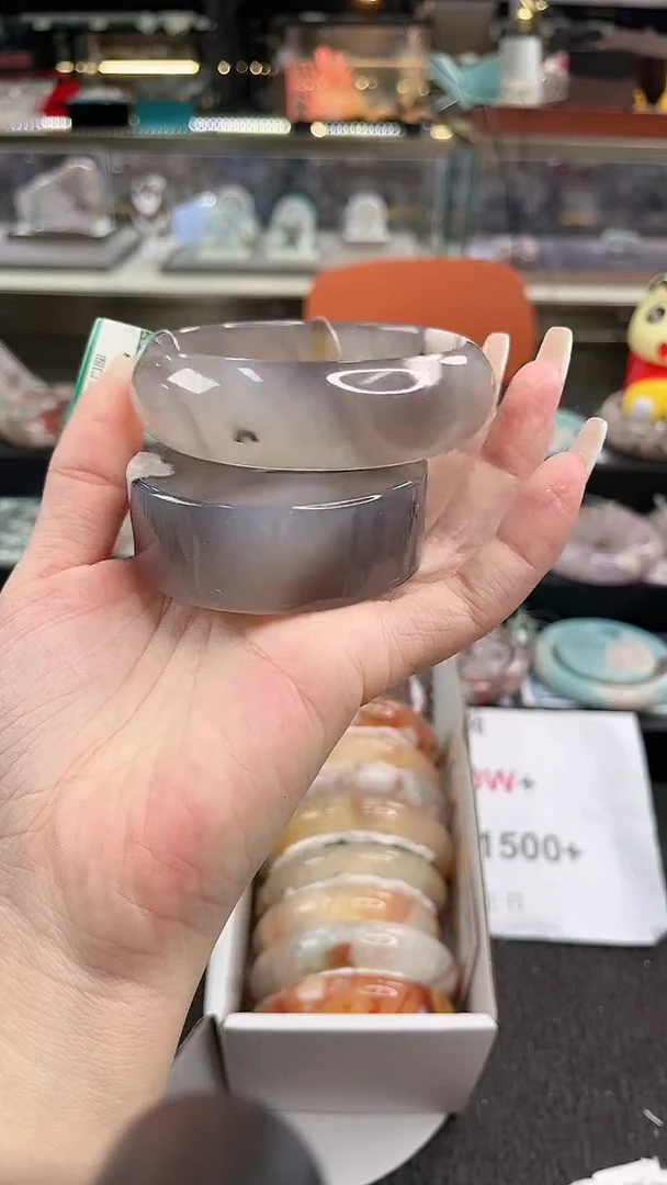 未镶嵌手镯石英质玉66圈口 （赠品镯心）376635