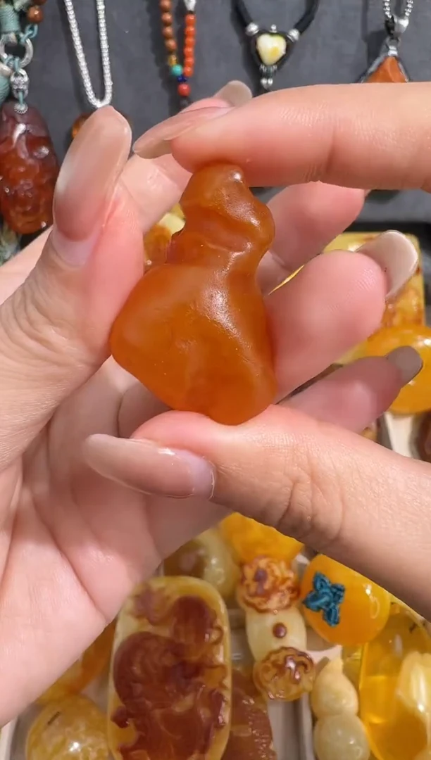 裸石琥珀未镶嵌琥珀