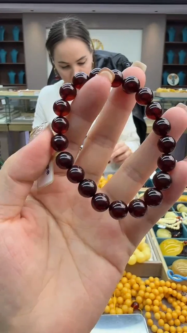 手链琥珀未镶嵌35秒拍号 假一罚三