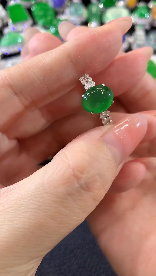 18K金镶嵌戒指翡翠C38