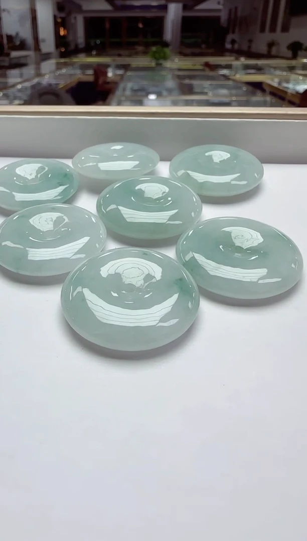 颈饰未镶嵌翡翠多样性发其一