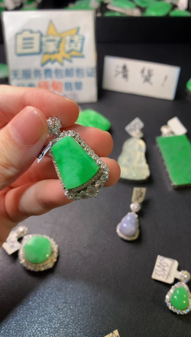颈饰银S925镶嵌翡翠翡翠