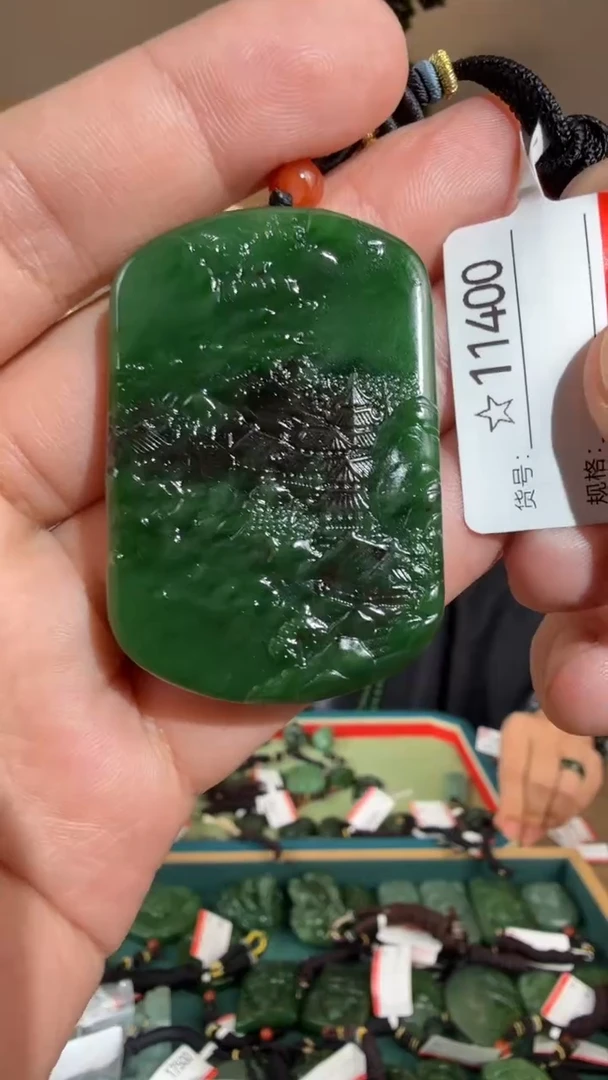 颈饰未镶嵌和田玉1