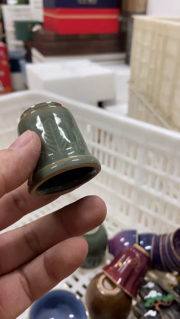 无运费险有瑕疵的摄影的产品有使用过的痕迹有点脏介意勿拍