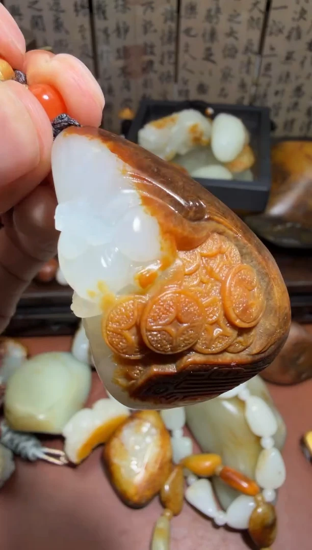 未镶嵌和田玉挂件和田玉