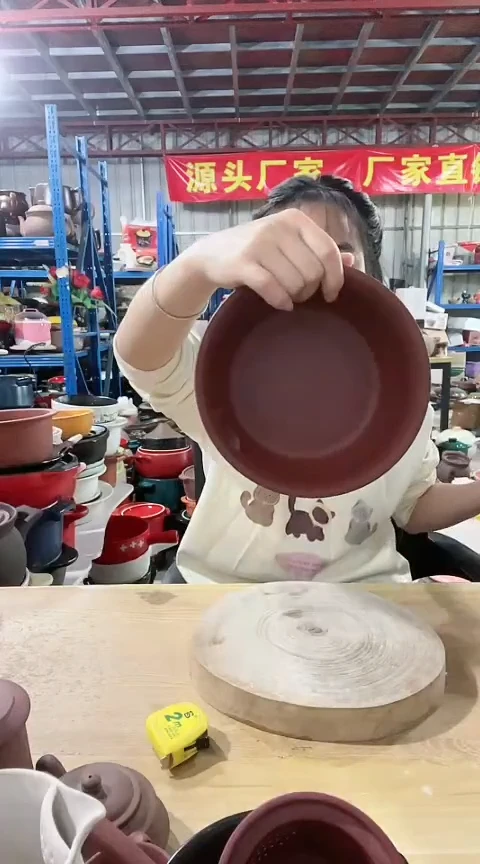 陶瑕疵紫砂扣肉碗色差粗糙