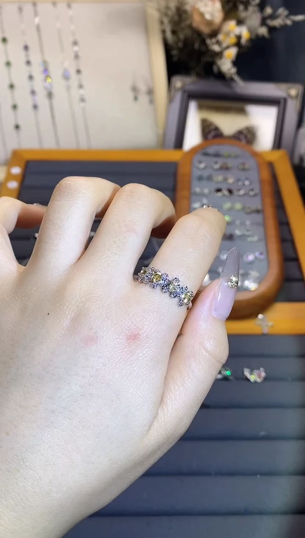 【闪购商品】水晶手链银S925镶嵌A22