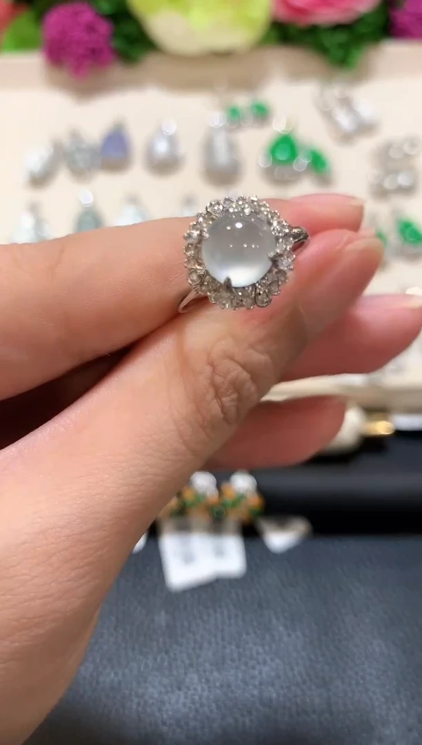 翡翠戒指18K金镶嵌b105