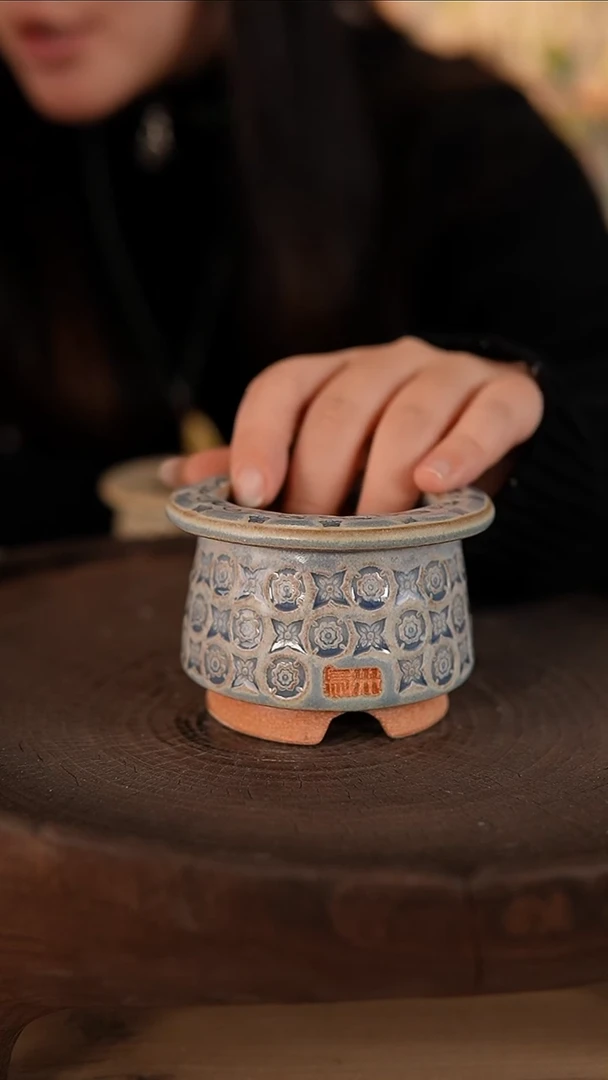 【闪购商品】红陶1-24-057默认有瑕口5.5