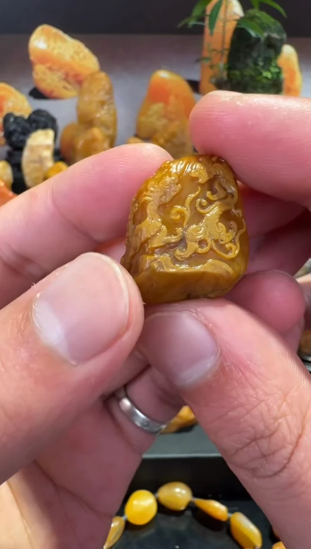 【闪购商品】田黄石半知田黄直播间