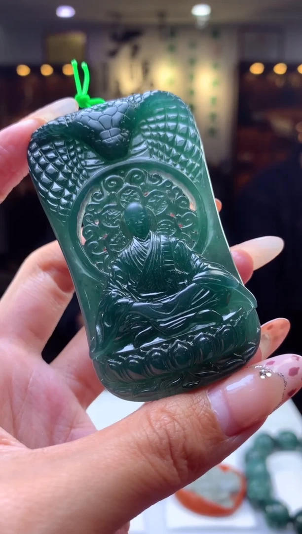 【闪购商品】定制翡翠未镶嵌挂件发货（拍一发一）