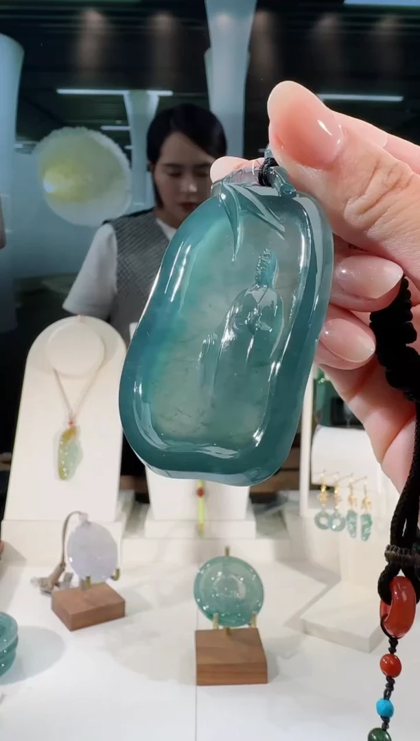 翡翠未镶嵌吊坠(不含链)观音