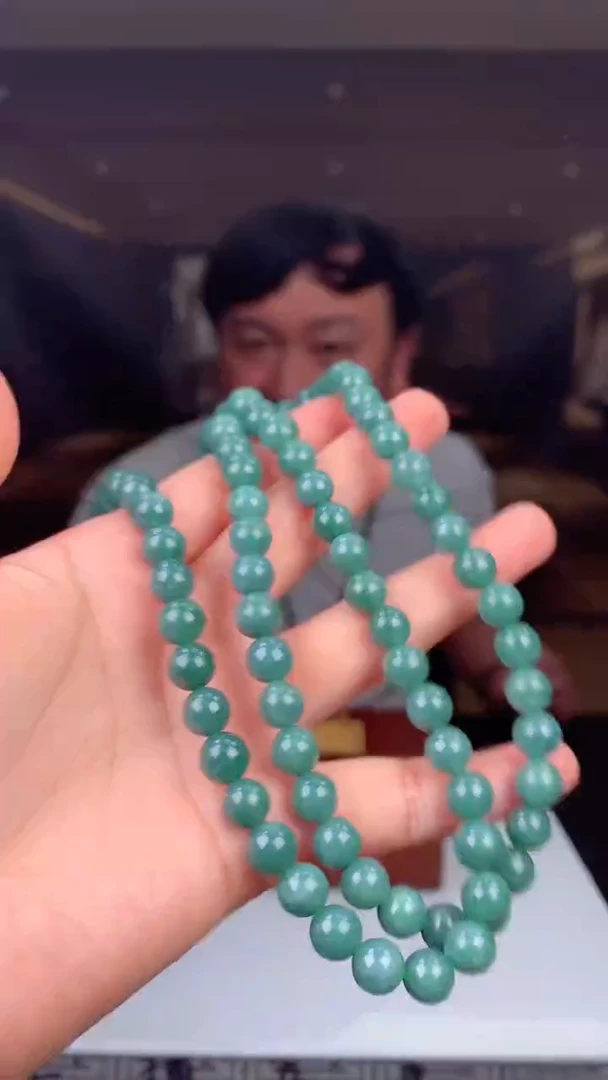 【闪购商品】翡翠颈饰未镶嵌天然A货翡翠（拍一发二)